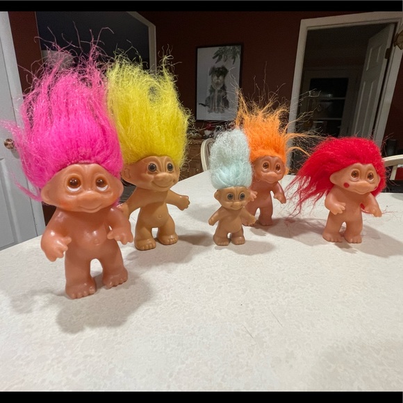 90’s trolls - Picture 1 of 3